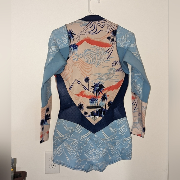 Roxy Body Suit - Picture 3 of 4